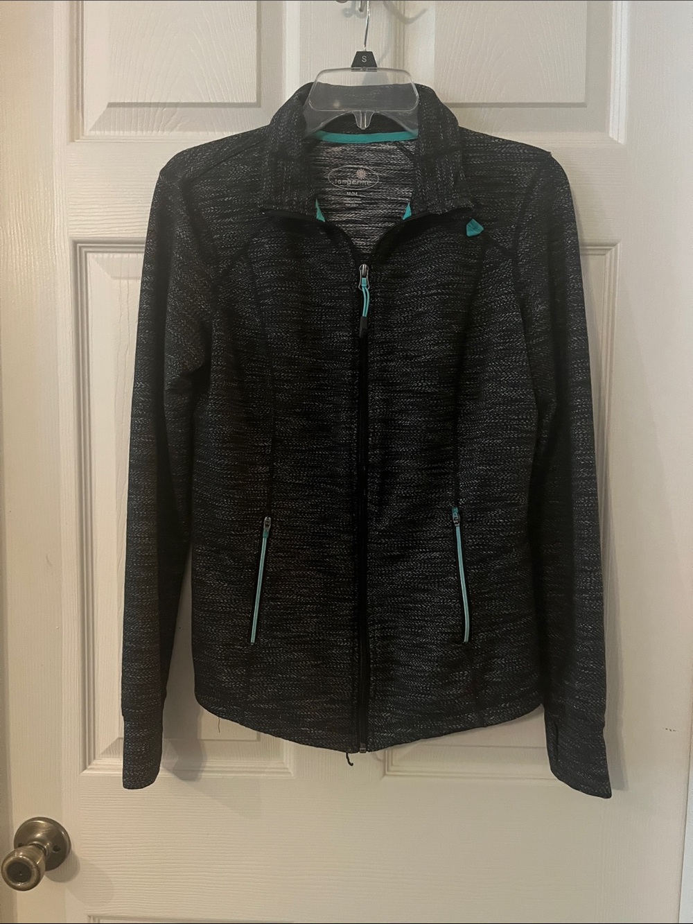 Activewear jacket - Picture 2 of 3